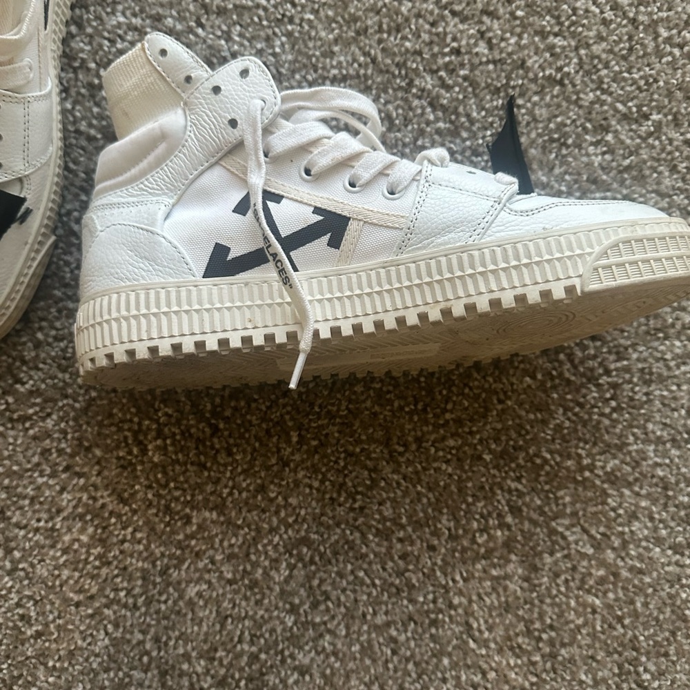 Signature Off-White Sneakers with Black Label